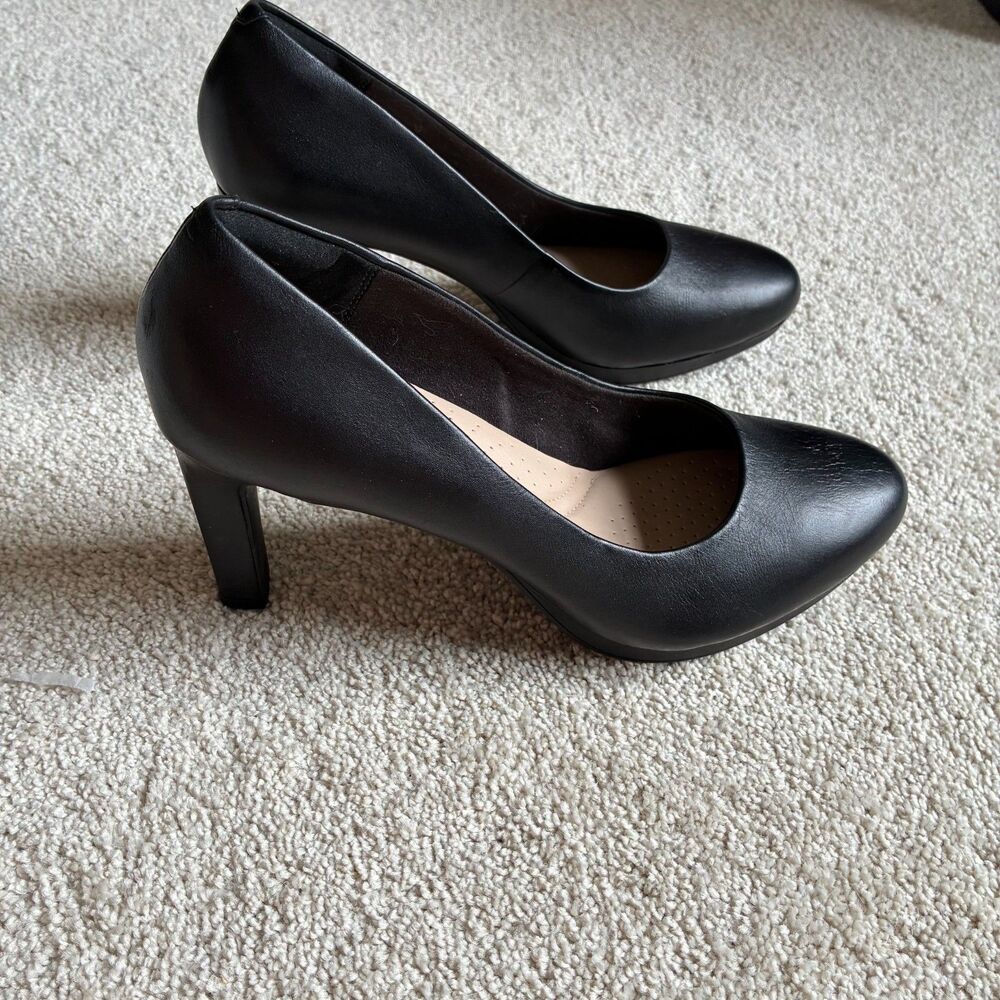 Clarks Ambyr Joy platform pumps black leather cushioned insole size 10